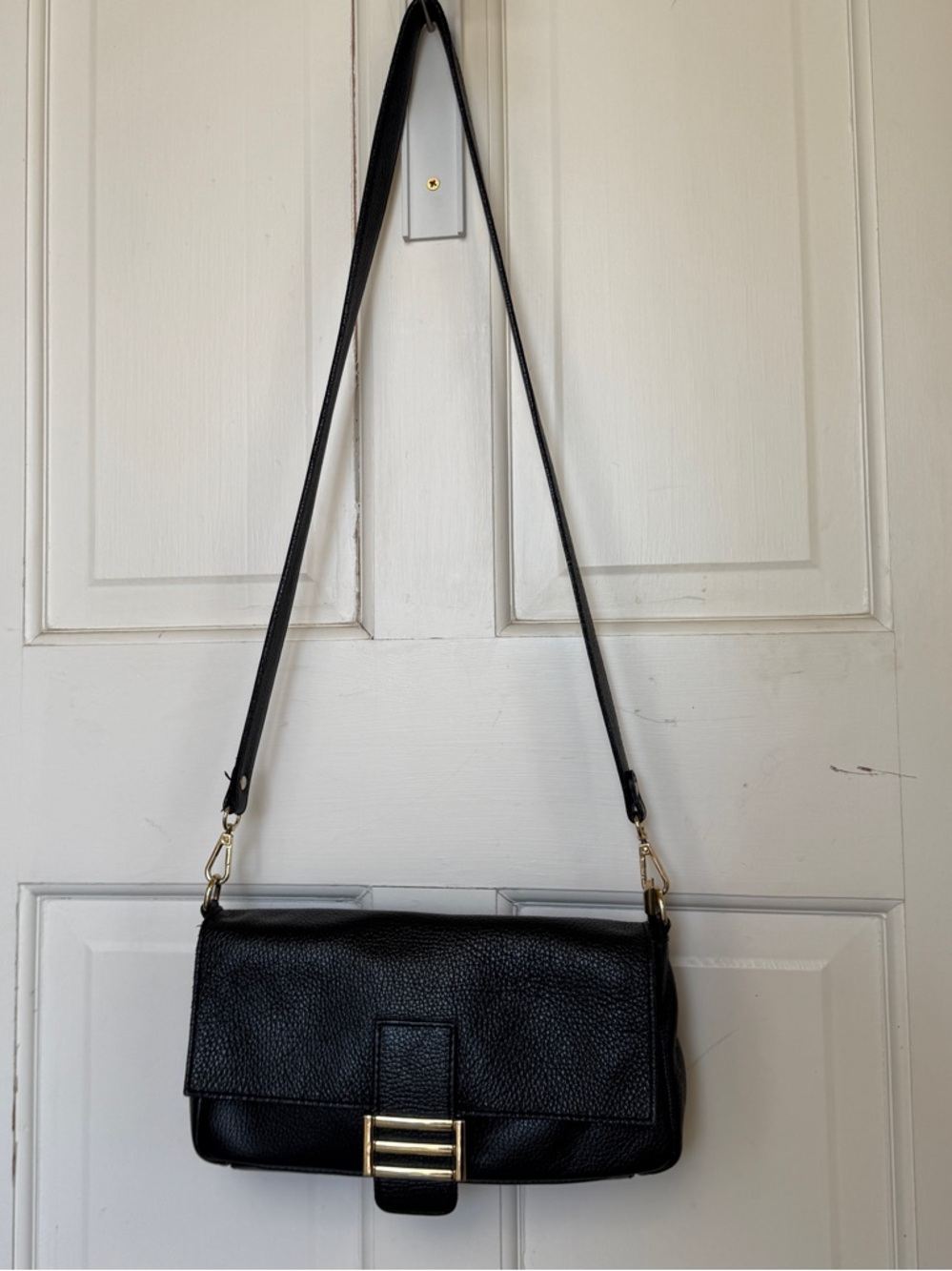 Made In Italy Soft Black Pebbled Leather Shoulder Bag Gold Hardware Buckle